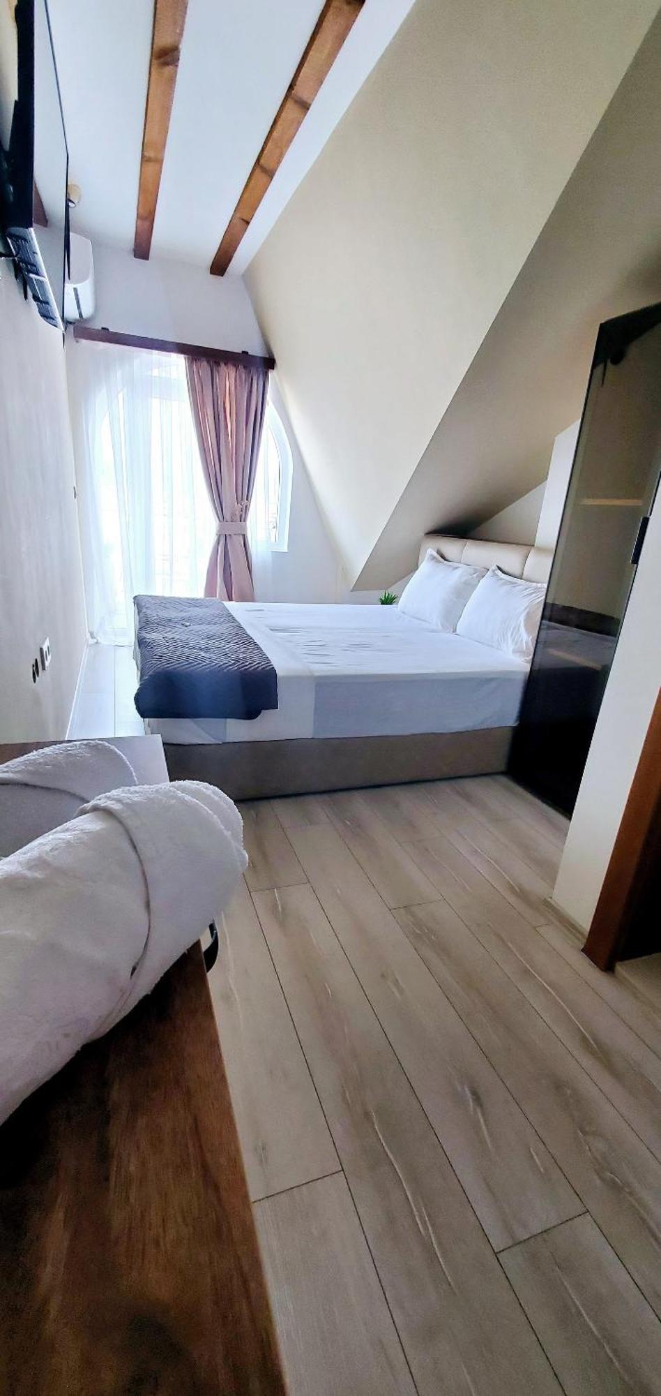 Struga Riverview Hotel Exterior photo